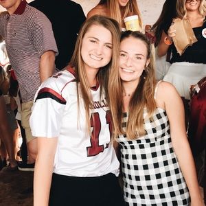 Meet your Posher, Caroline